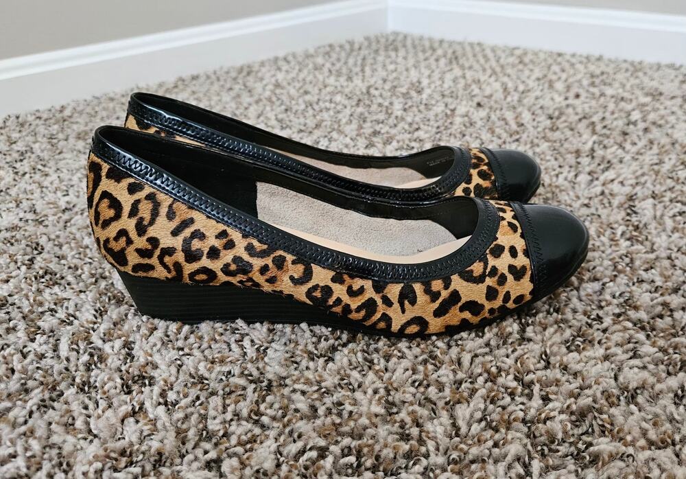 Cole Haan Elsie Cap Toe
Leopard Calf Hair Wedge Pumps Women’s 9B